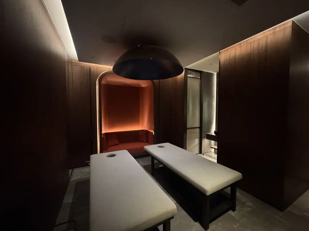 展成案例|泸沽湖隐奢逸境酒店 A Member of Design Hotels by Marriott - ZENCO展成家俱